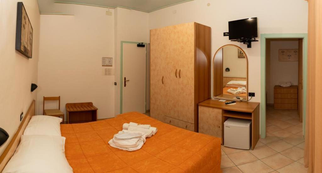Hotel Verdemare Rímini Exterior foto