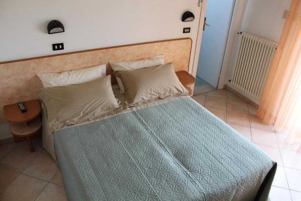 Hotel Verdemare Rímini Habitación foto